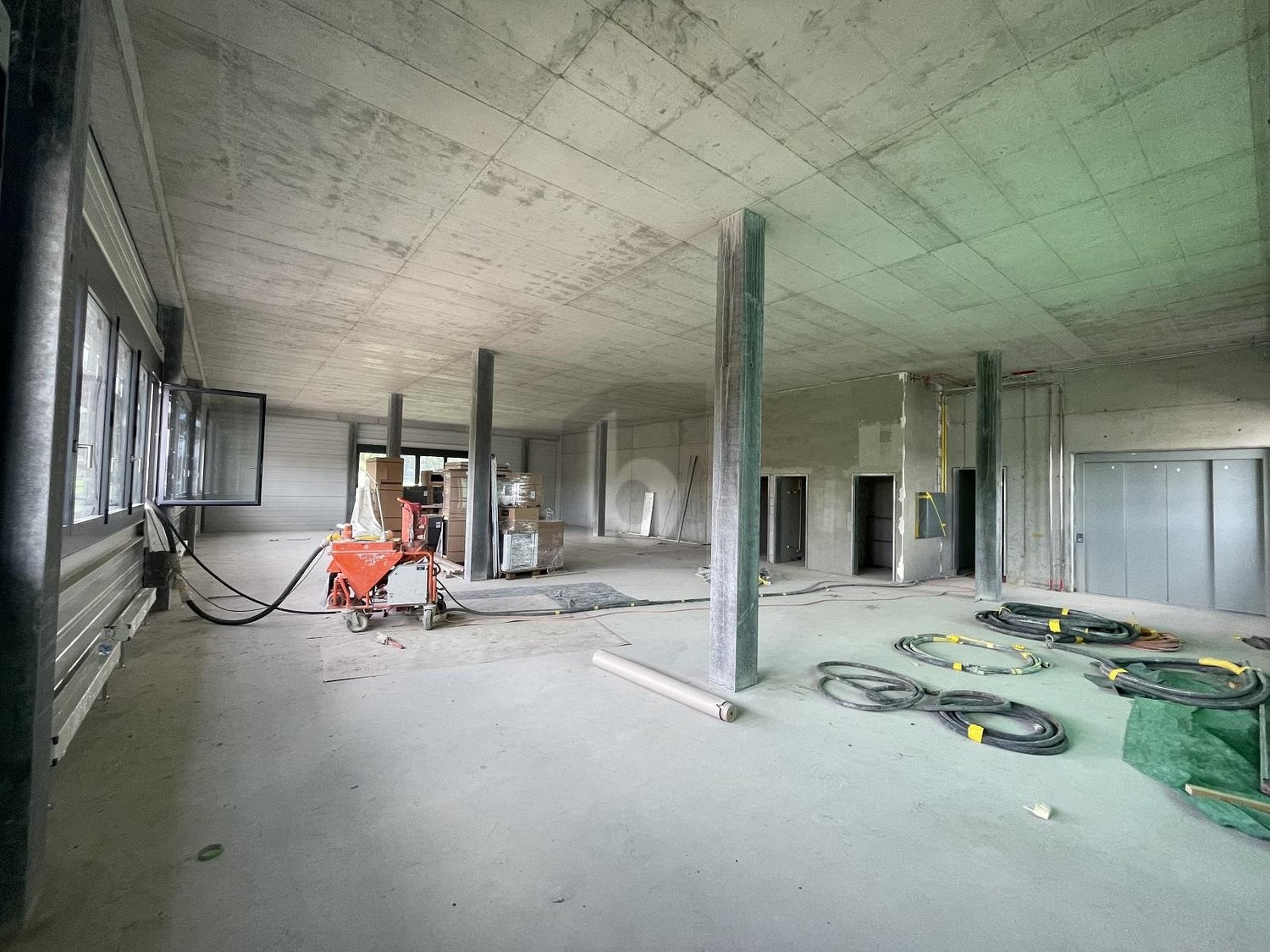 370m² industrial object, Foto 2 von 4