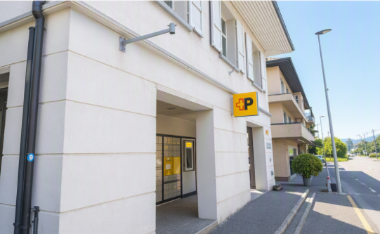 166m² commercial