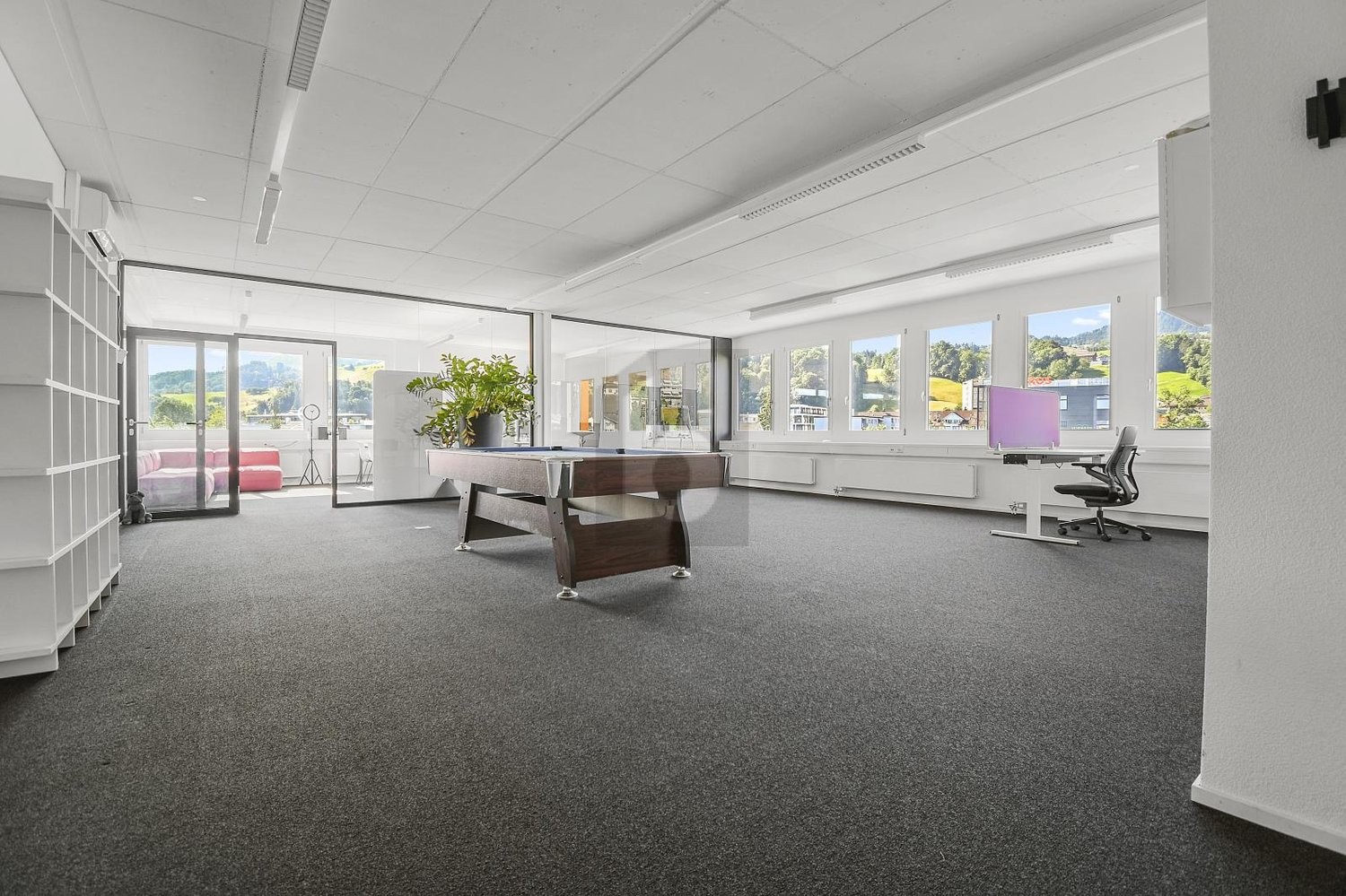 109m² office, Foto 1 von 4