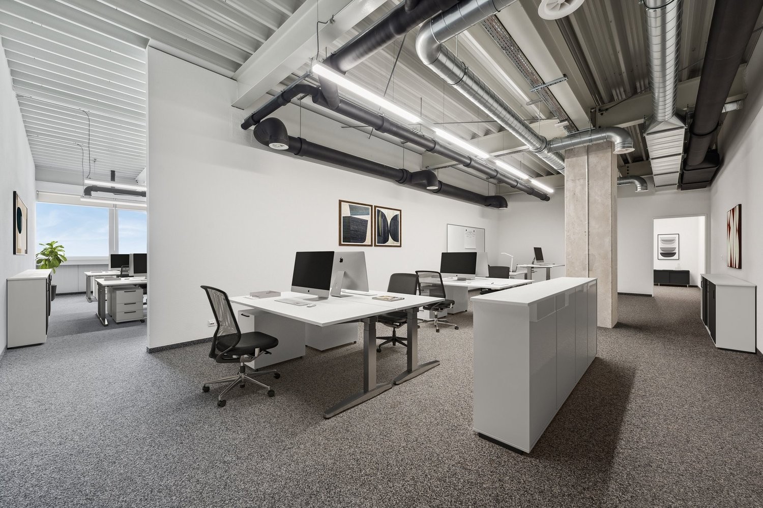 258m² office