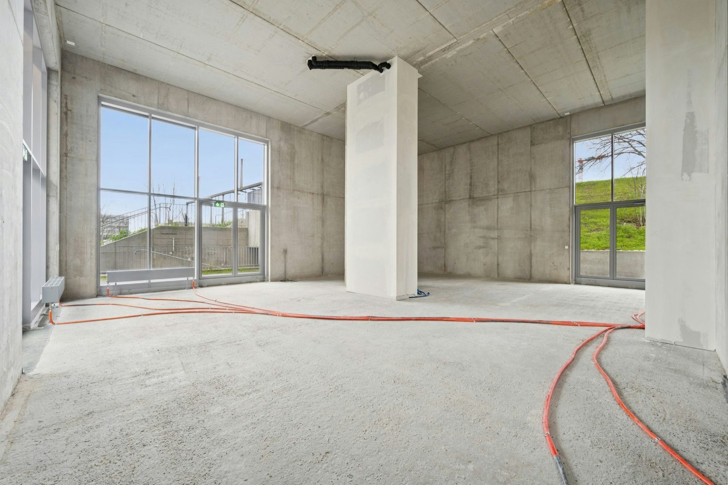 146m² commercial