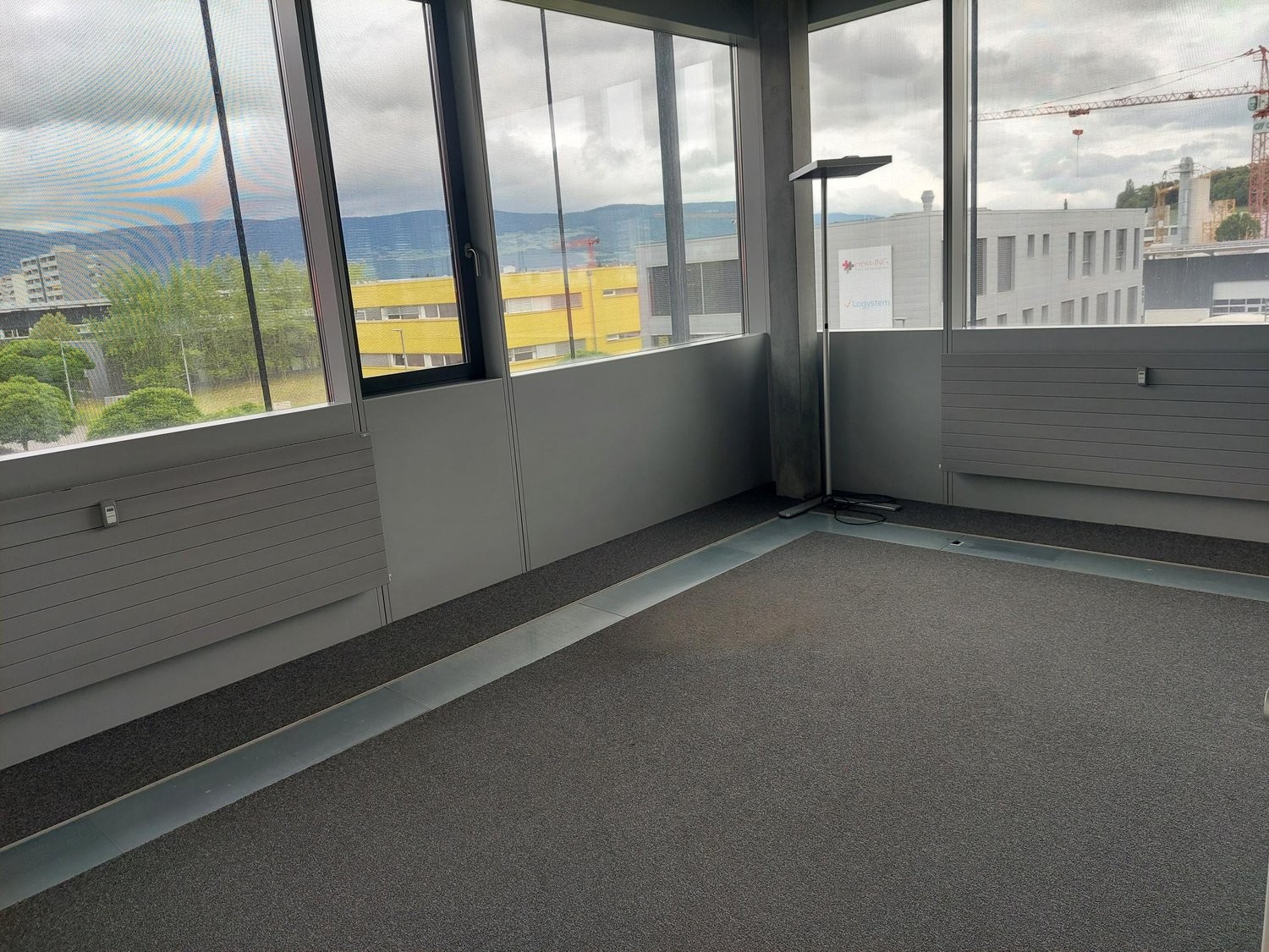 160m² Laden