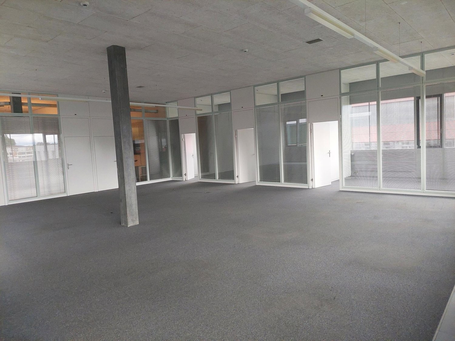 160m² Laden