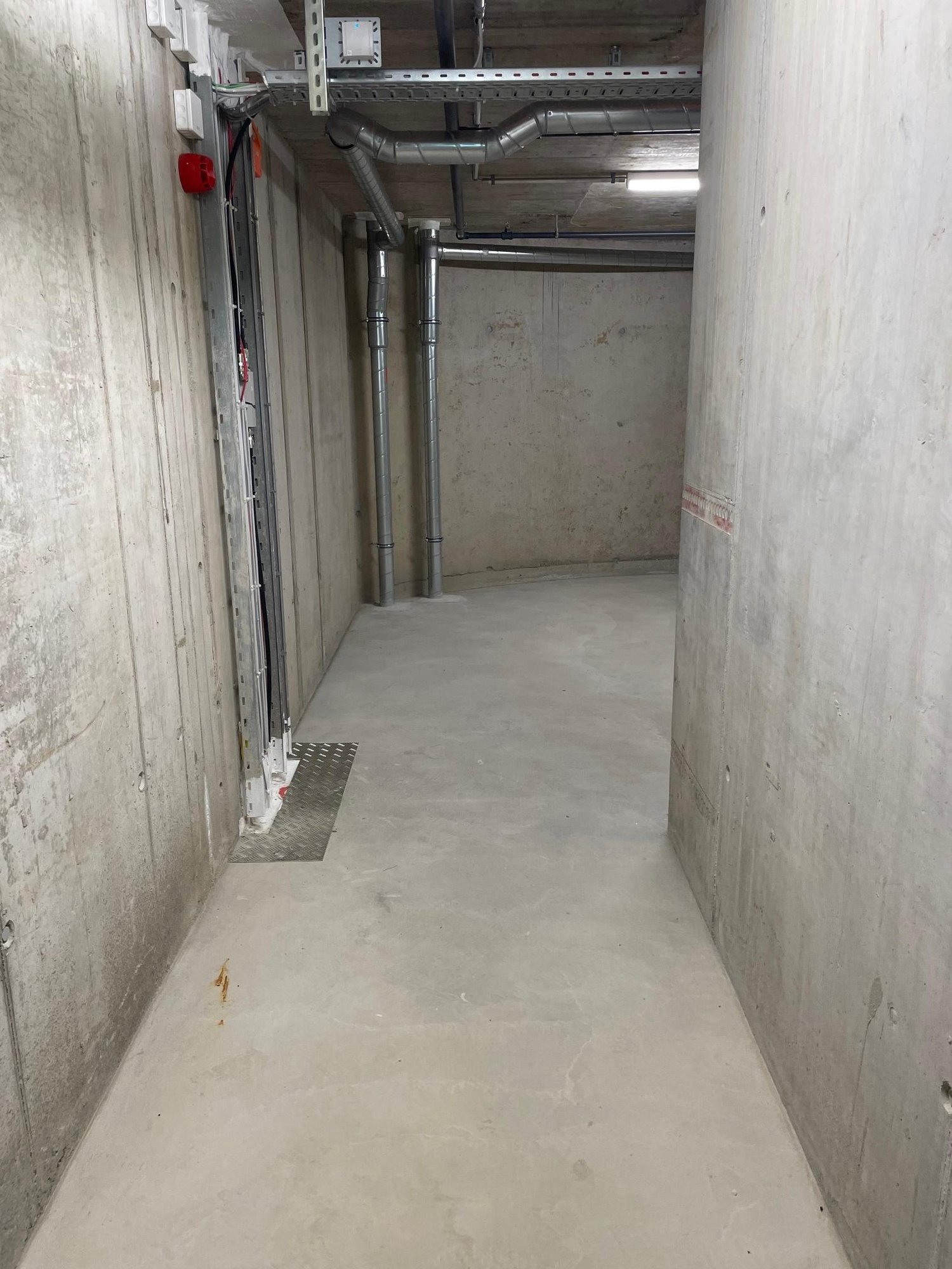 Local de stockage de 17m², photo 5 sur 6