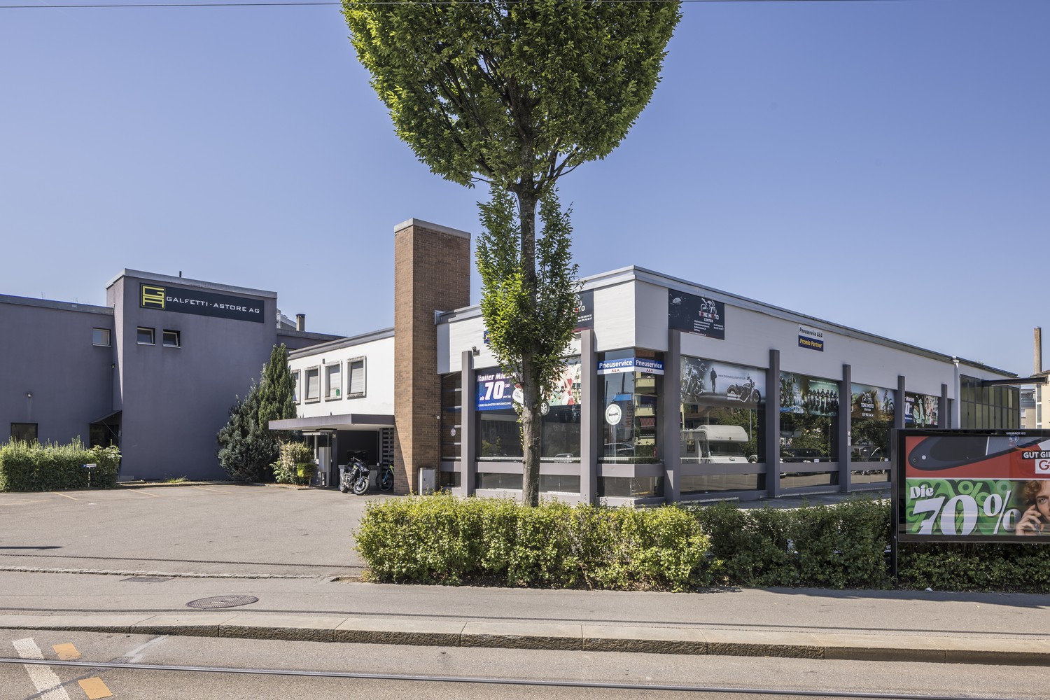125m² office