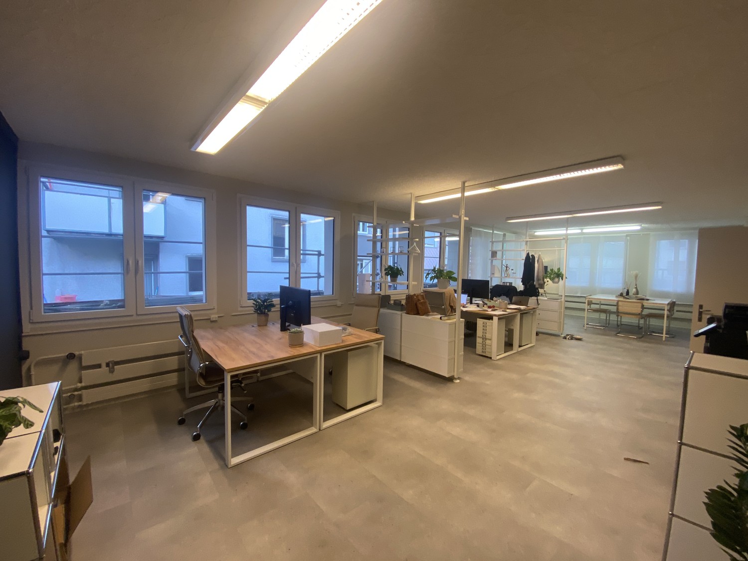 110m² office