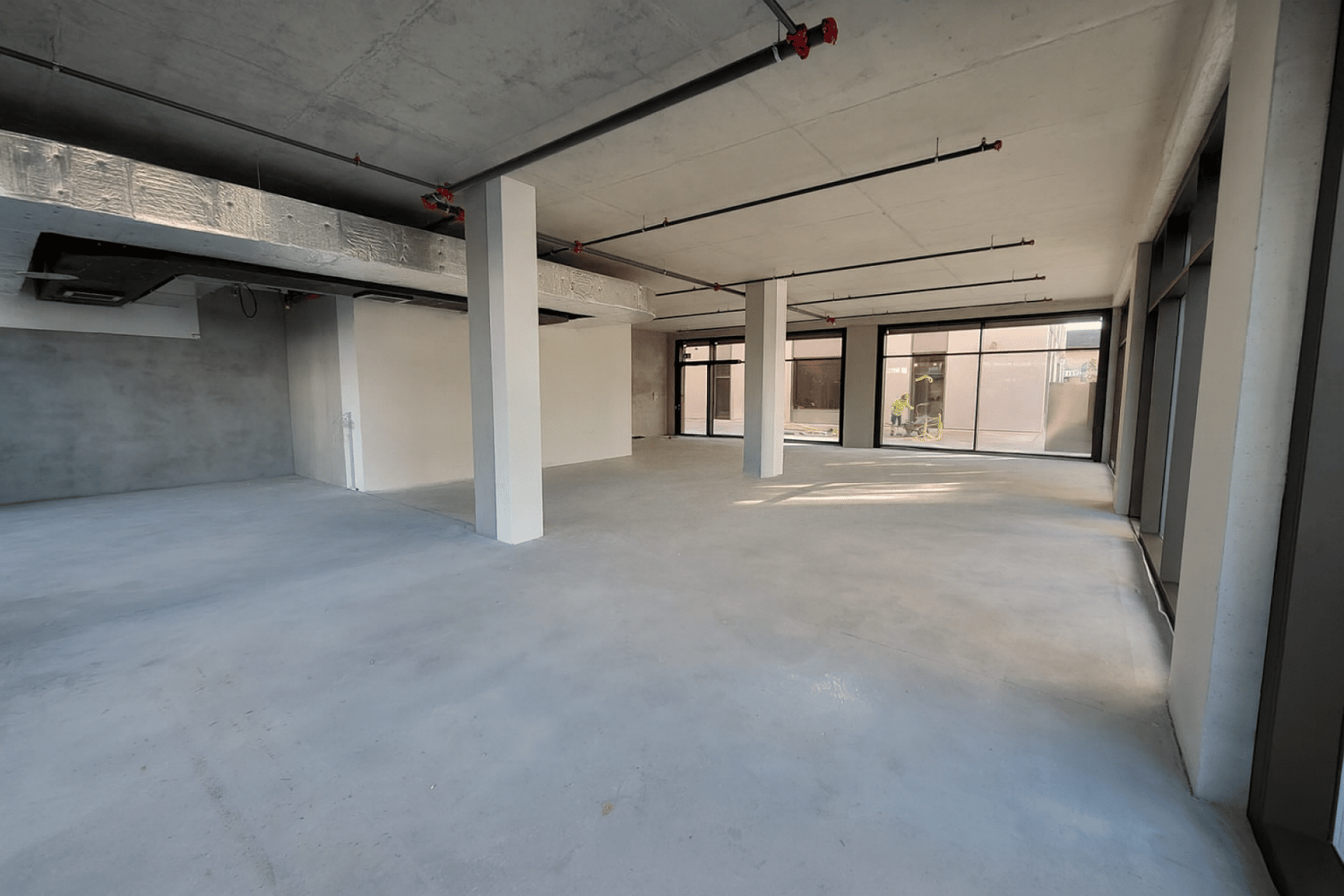 196m² Gewerbe, Foto 2 von 5