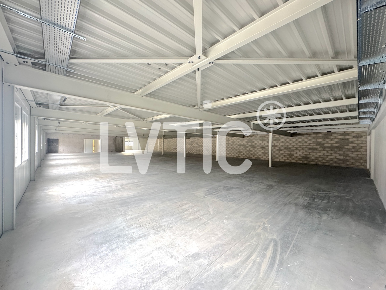 565m² Lagerraum, Foto 4 von 10