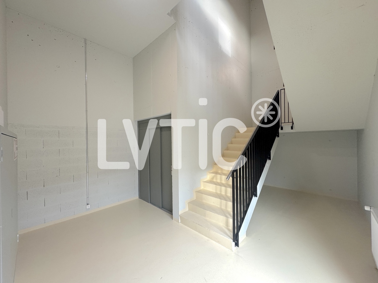 565m² Lagerraum, Foto 9 von 10