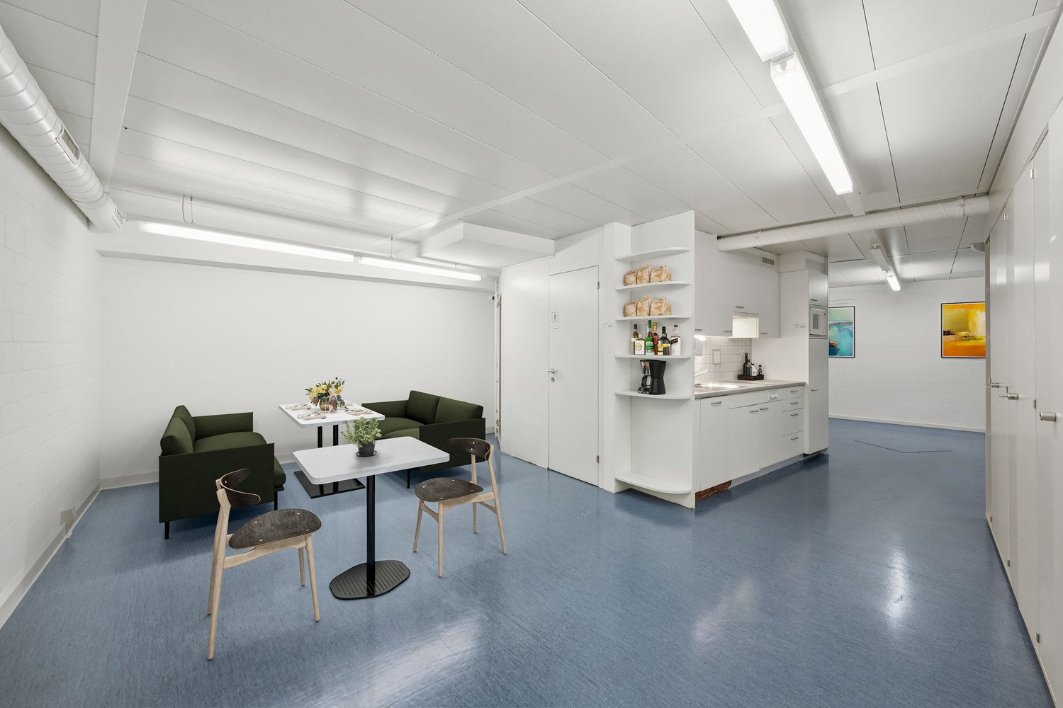 215m² office
