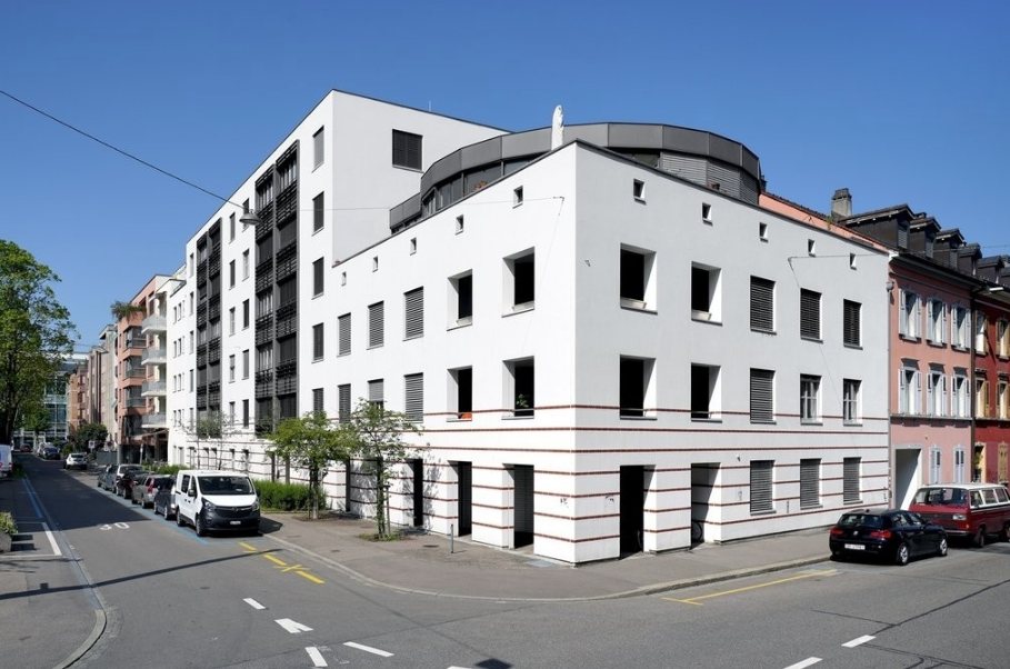 215m² office