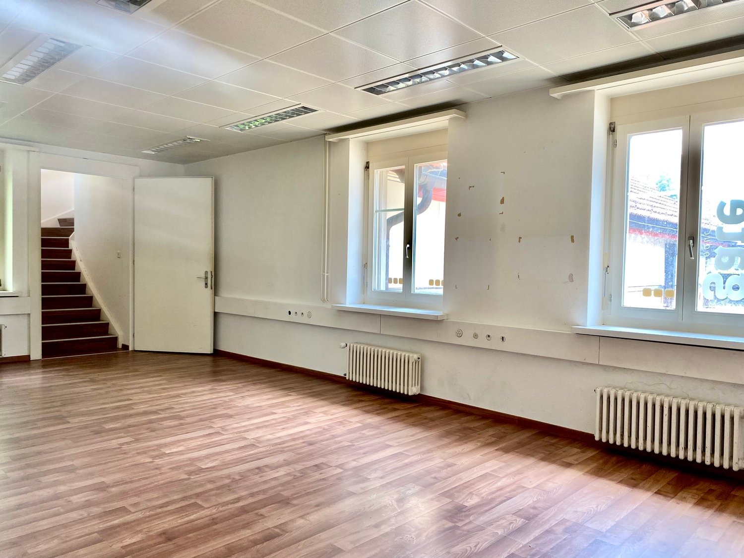 128m² commercial, Foto 3 von 3