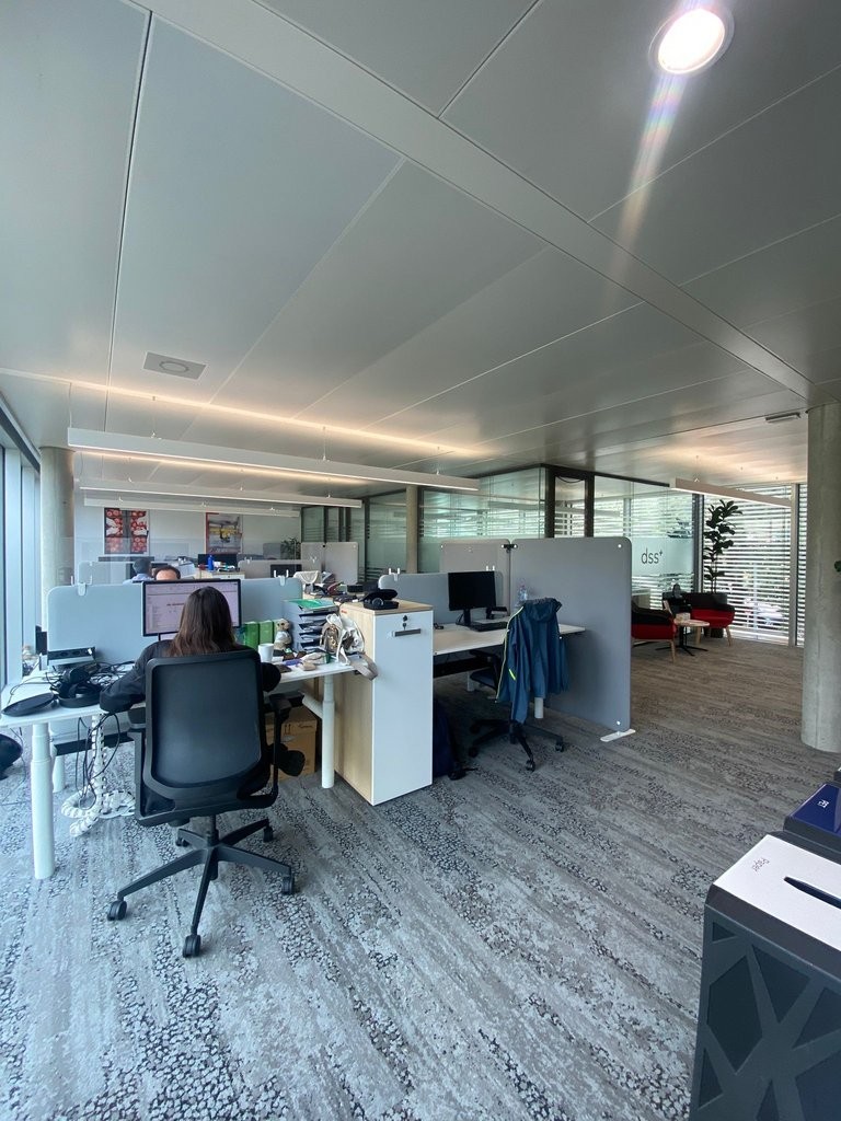 205m² office