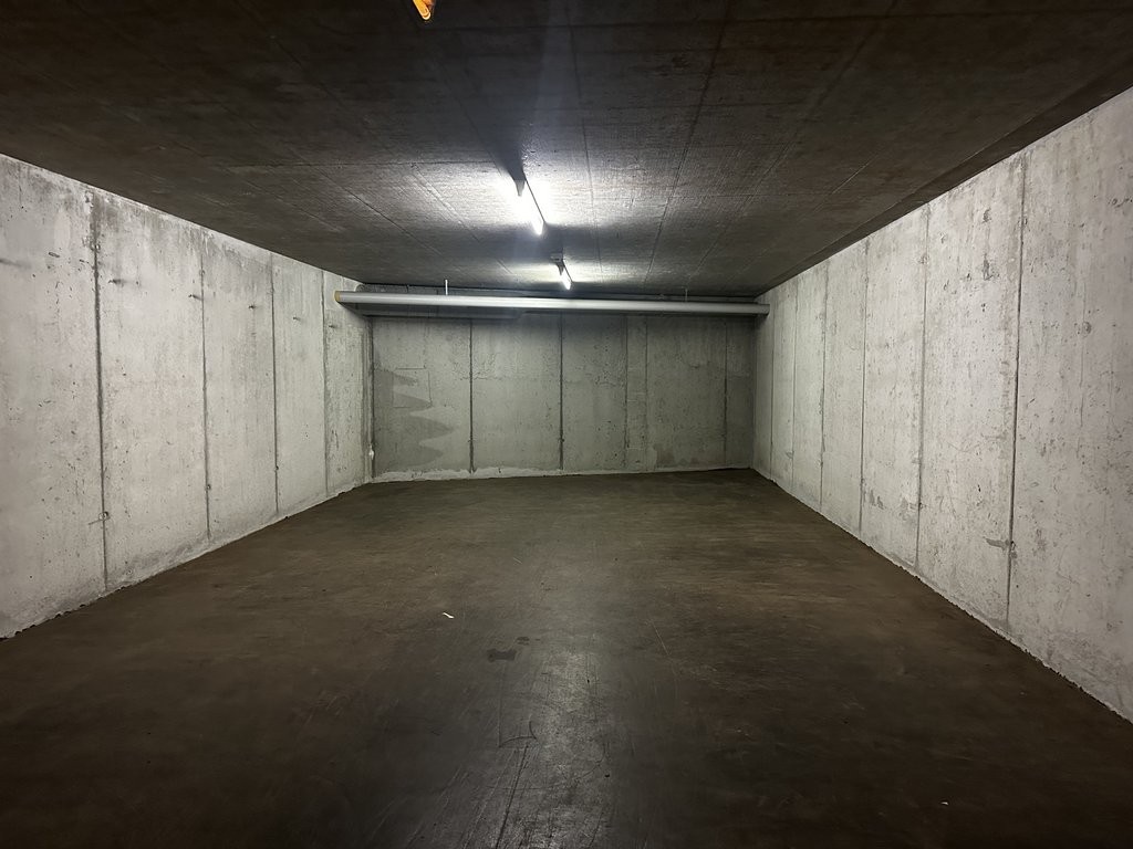 59m² storage room