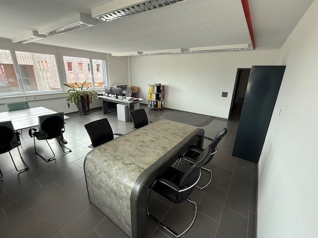 44m² commercial