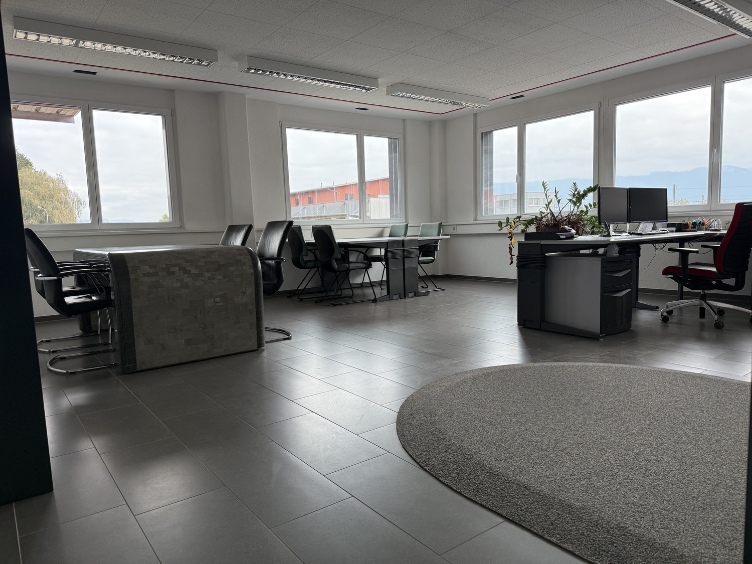 44m² commercial