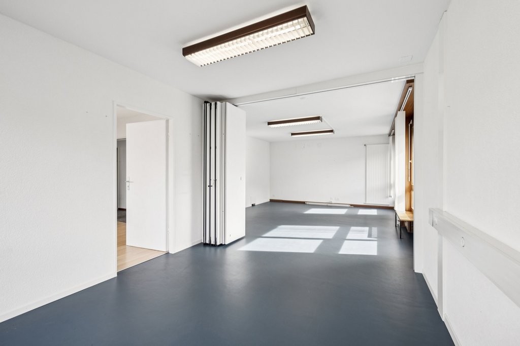 198m² Büro, Foto 4 von 10