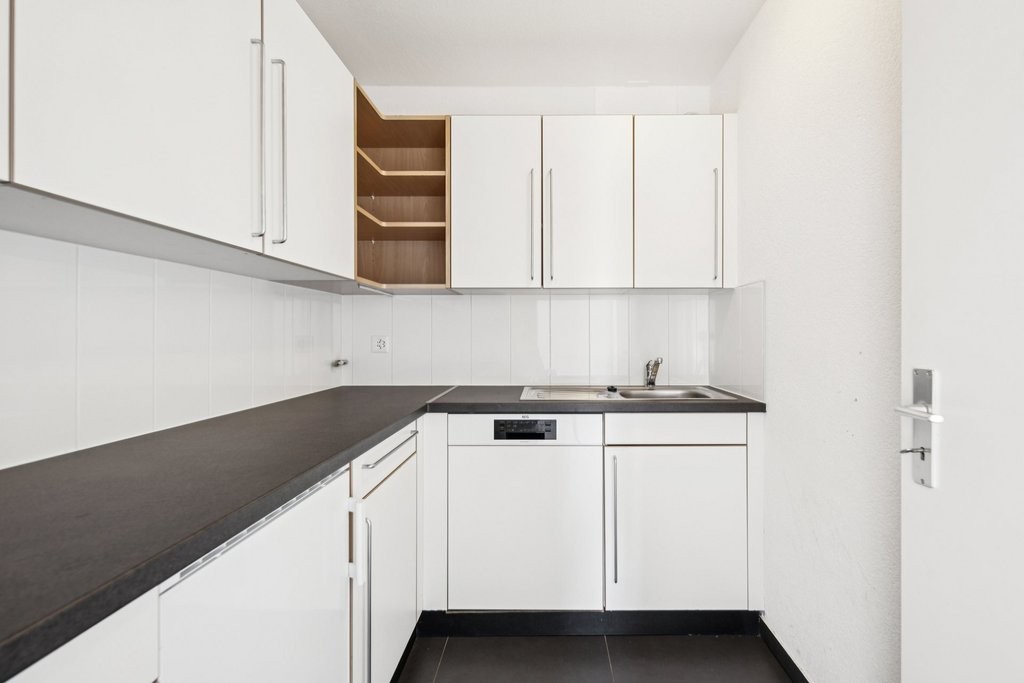 198m² Büro, Foto 2 von 10