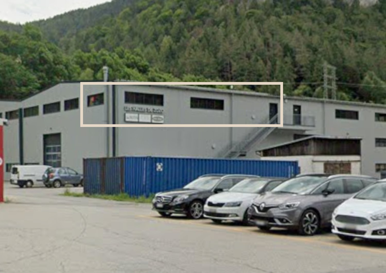 110m² office