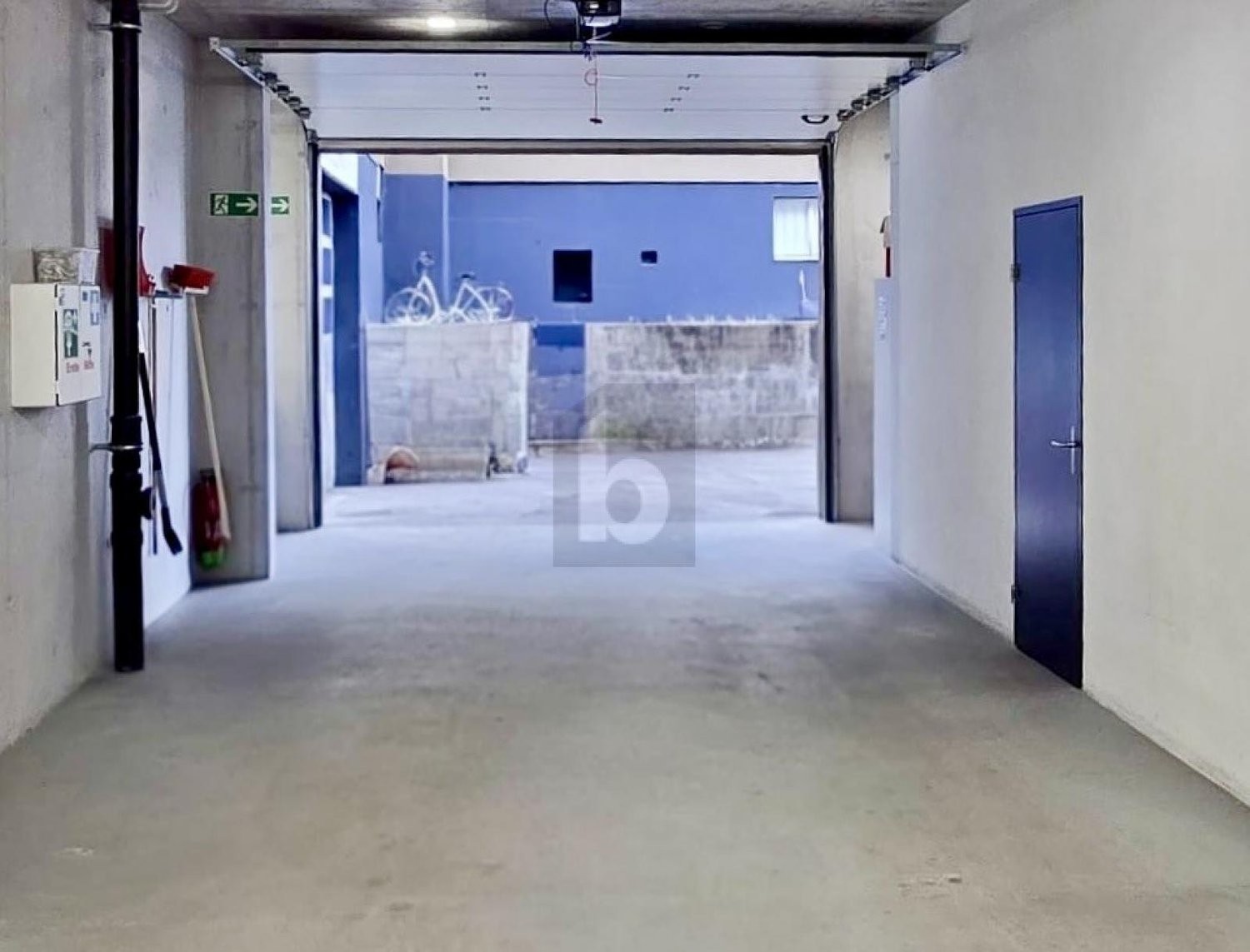 517m² industrial object
