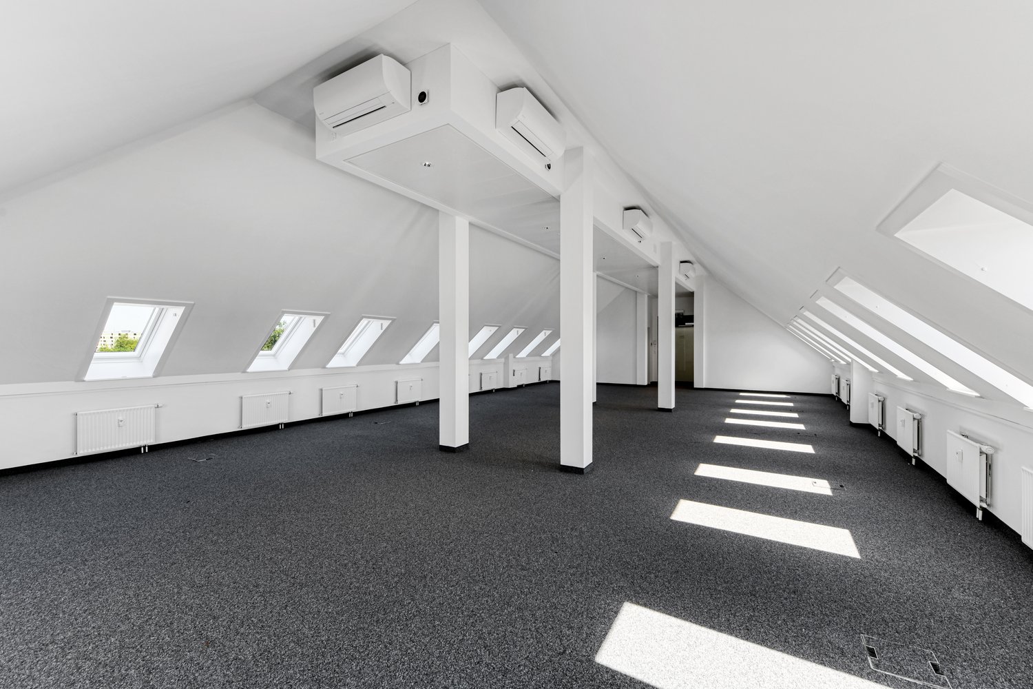 147m² office