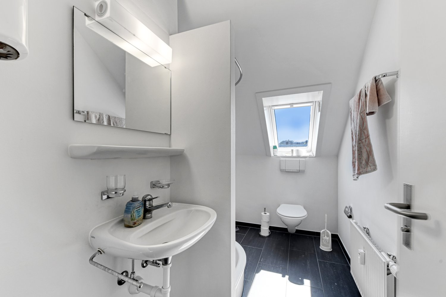 147m² office