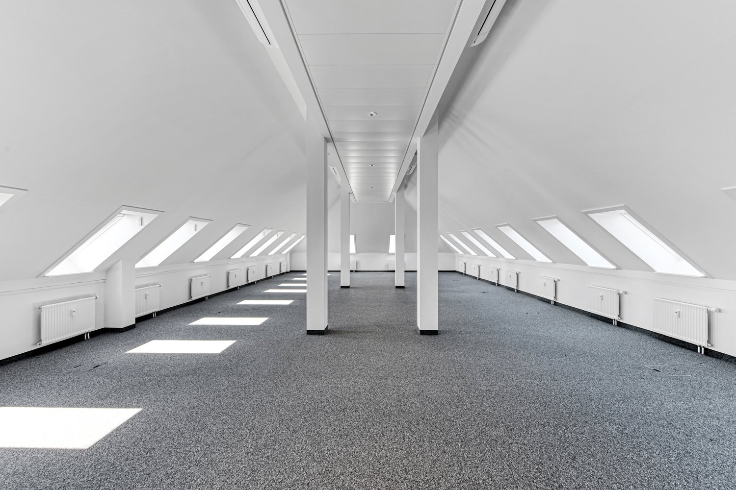 147m² office