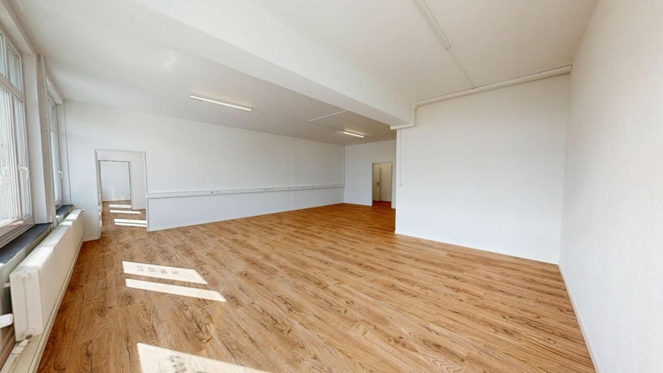 Commercial, Foto 4 von 10