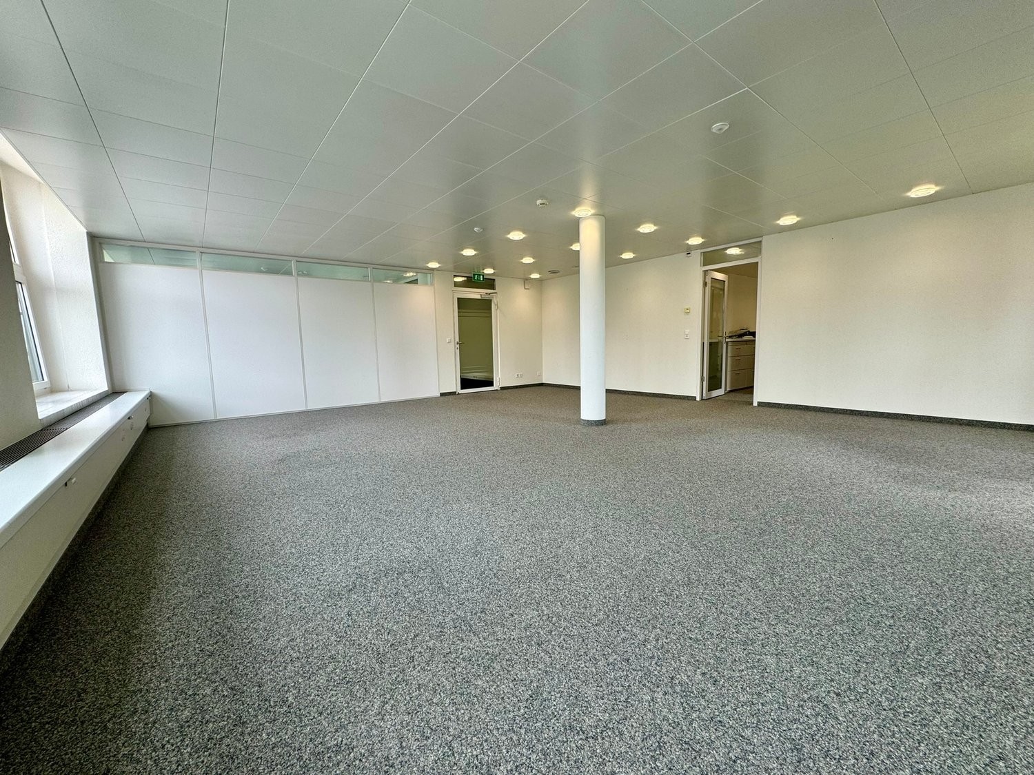 257m² commerciale, foto 6 di 10