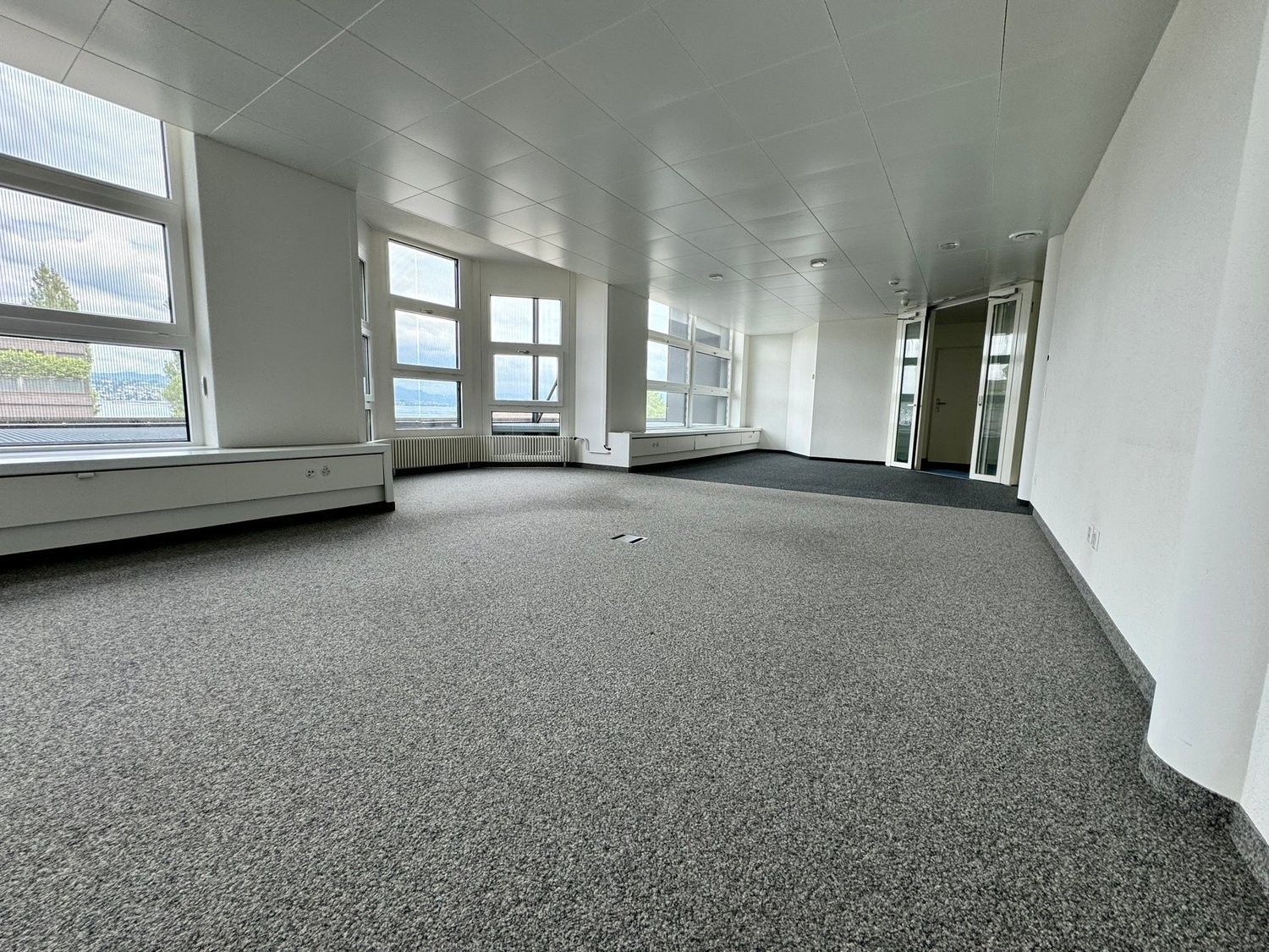 257m² commerciale, foto 4 di 10