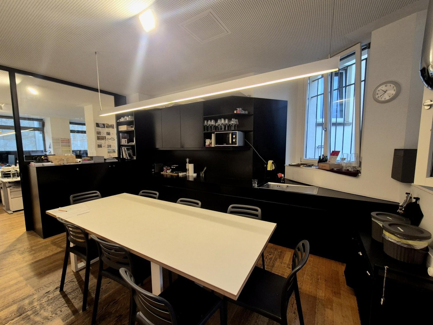 Negozio di 121m², foto 3 di 3