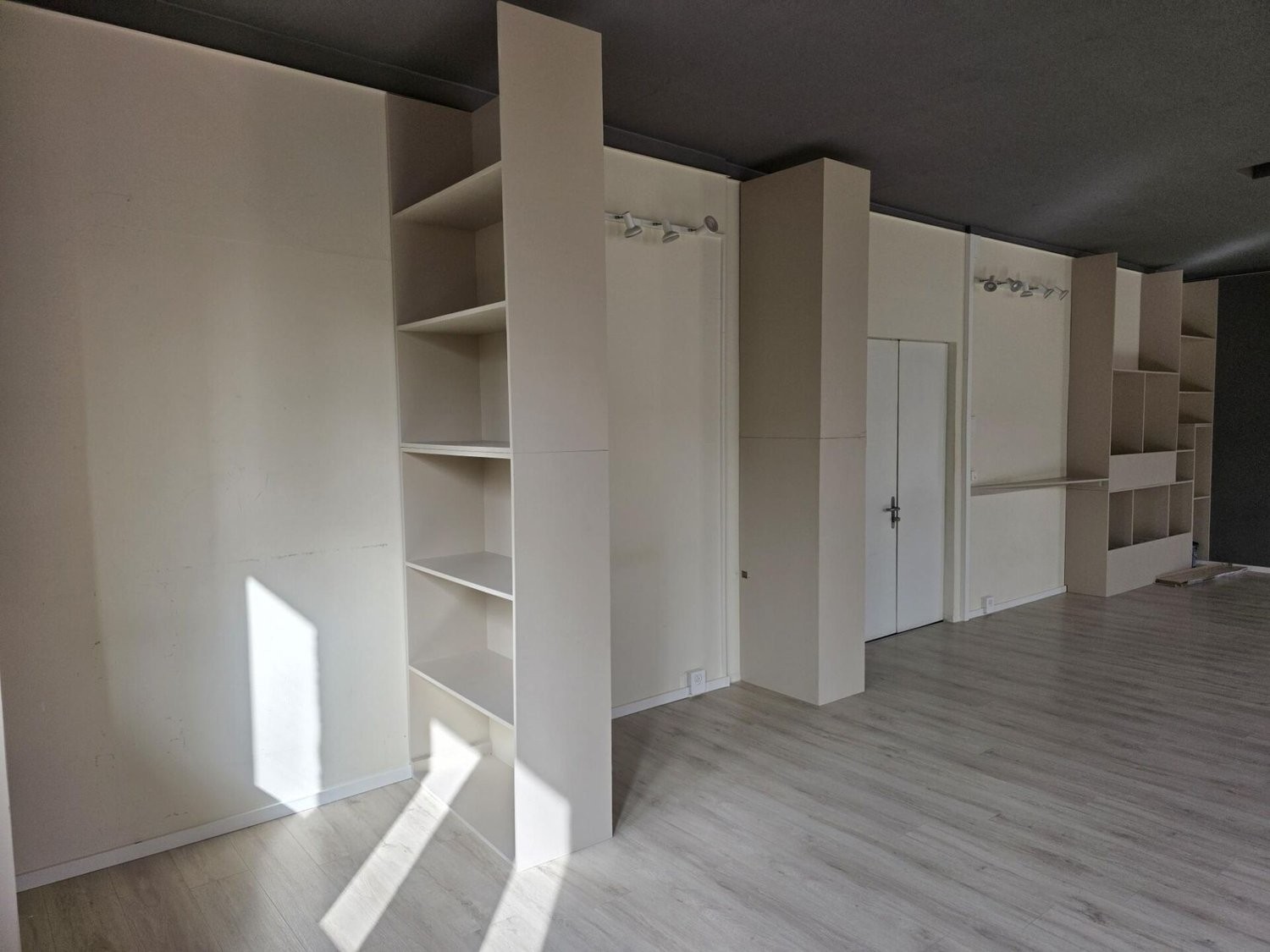 62m² Büro, Foto 3 von 5