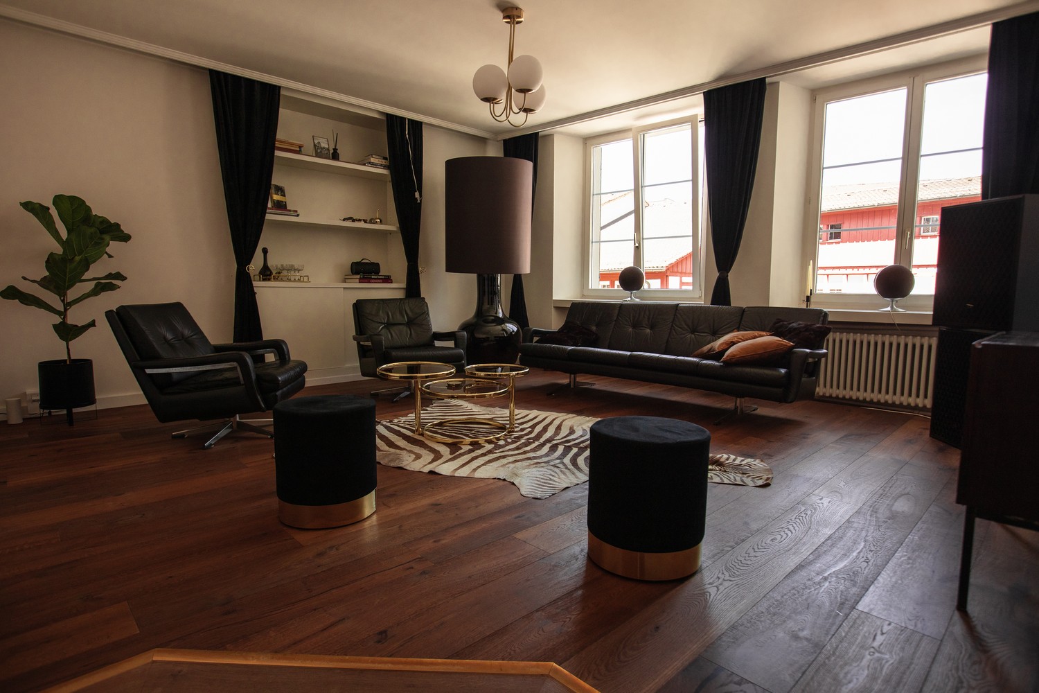 145m² bureau, photo 3 sur 9