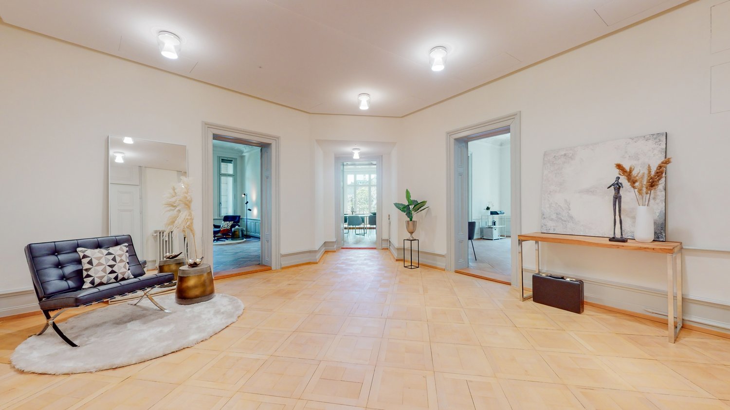 229m² office