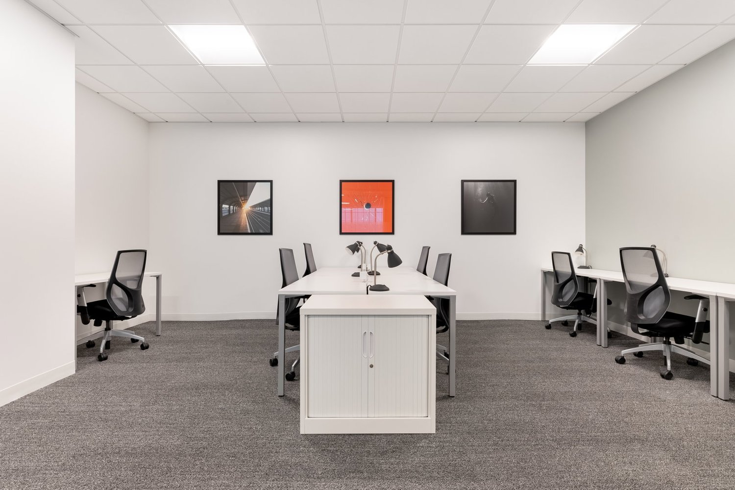 225m² Büro, Foto 1 von 9