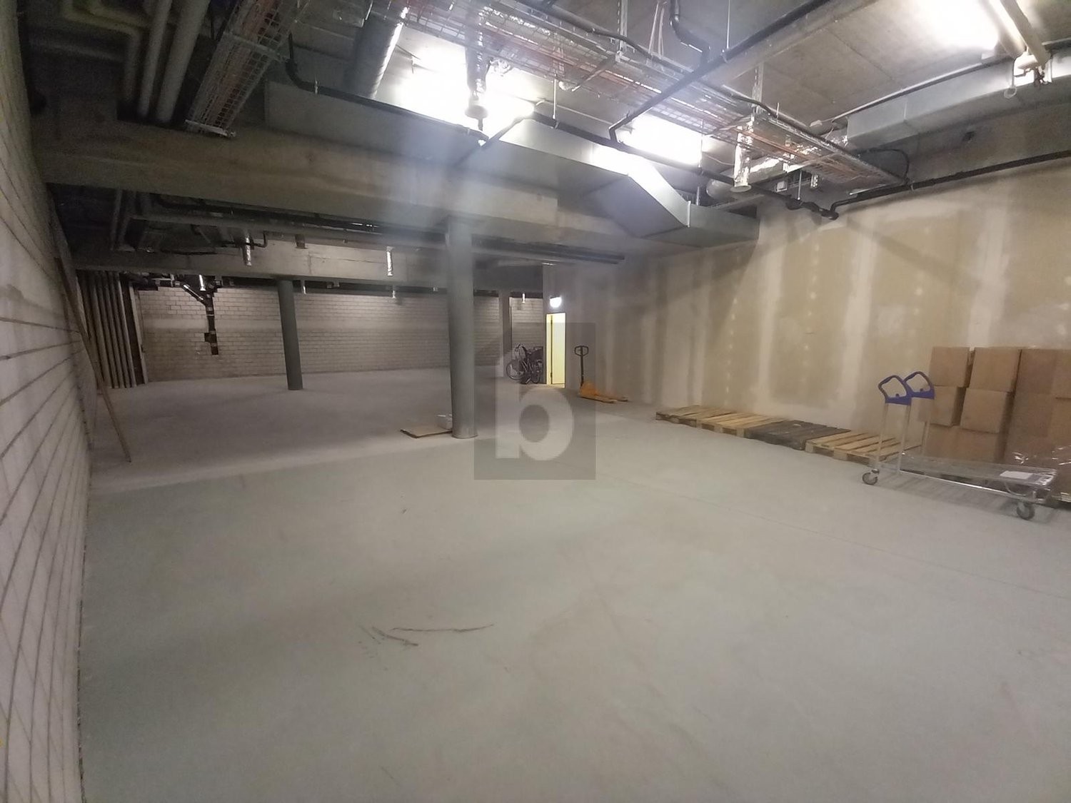 300m² storage room, Foto 4 von 4