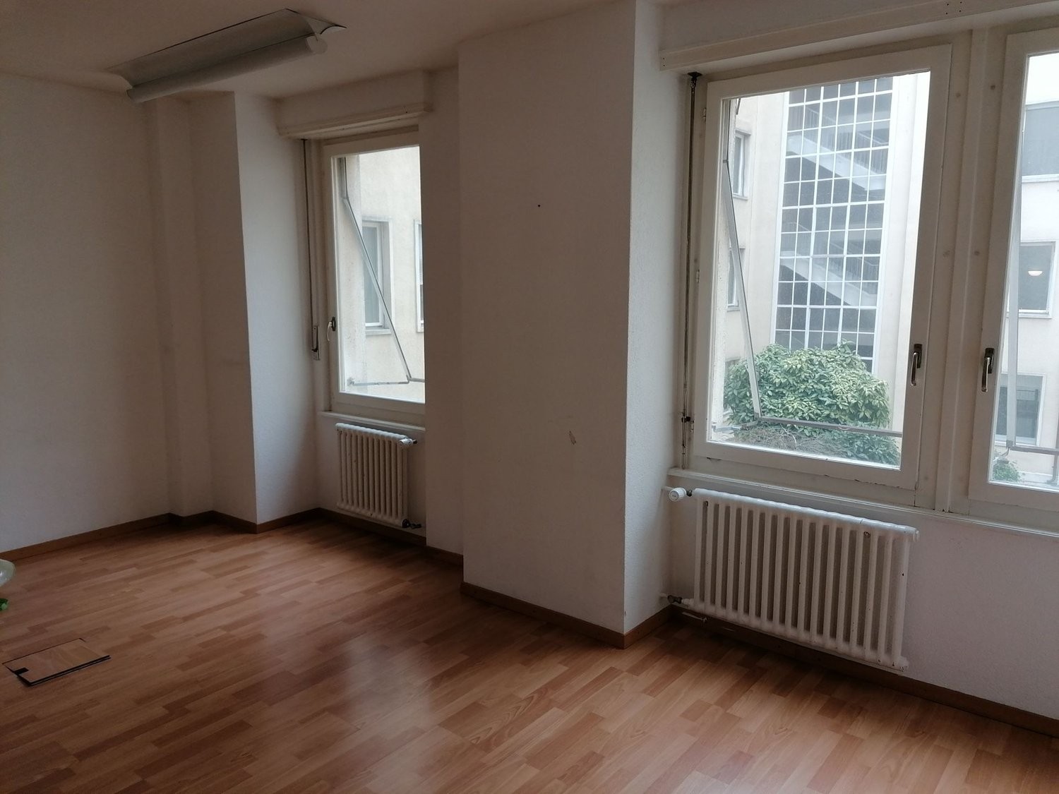 110m² office