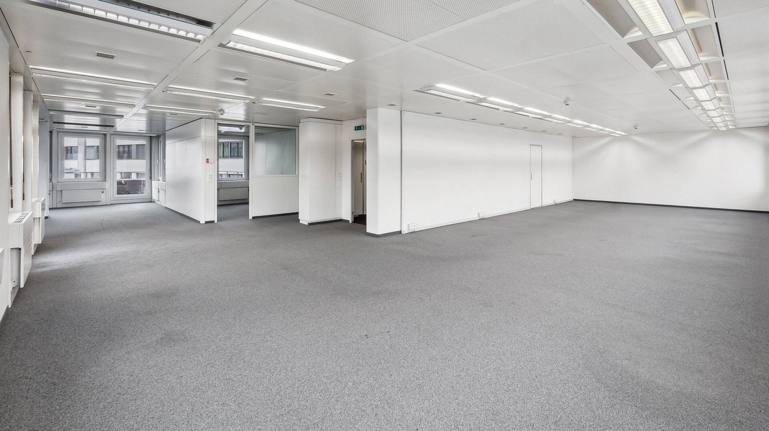 231m² office