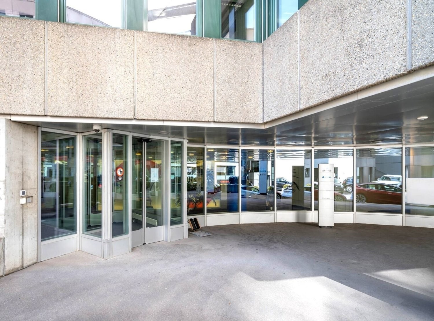 231m² office