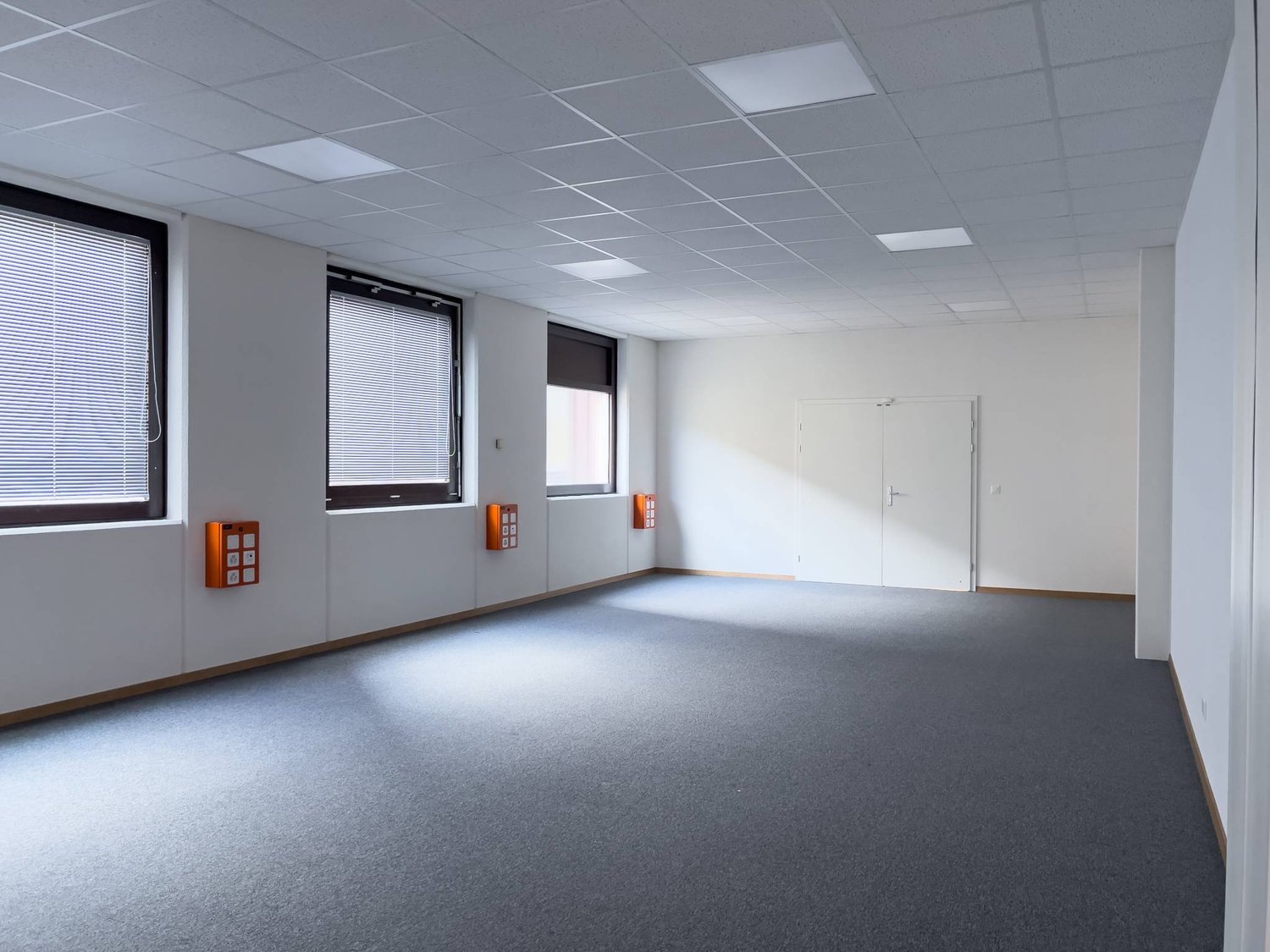 400m² Büro, Foto 3 von 7
