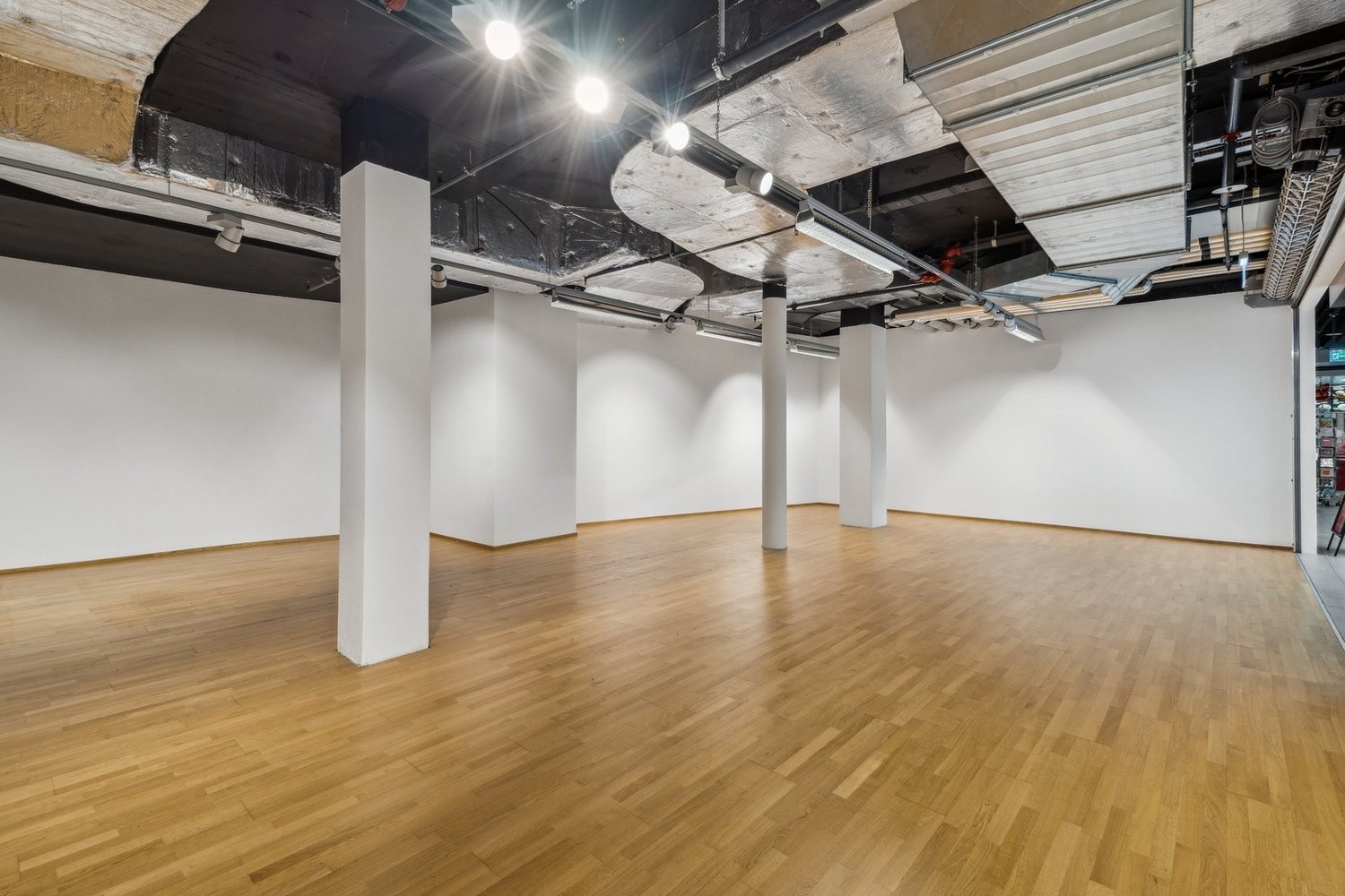 99m² shop, Foto 4 von 6