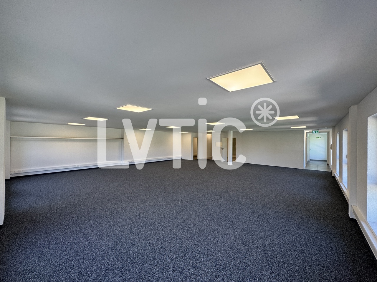 166m² Büro, Foto 4 von 6