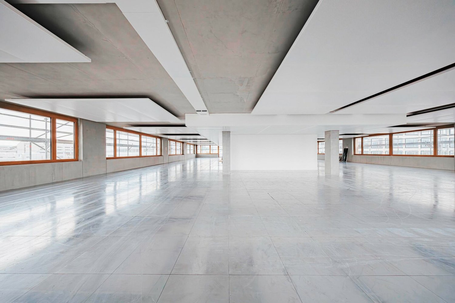923m² Praxis