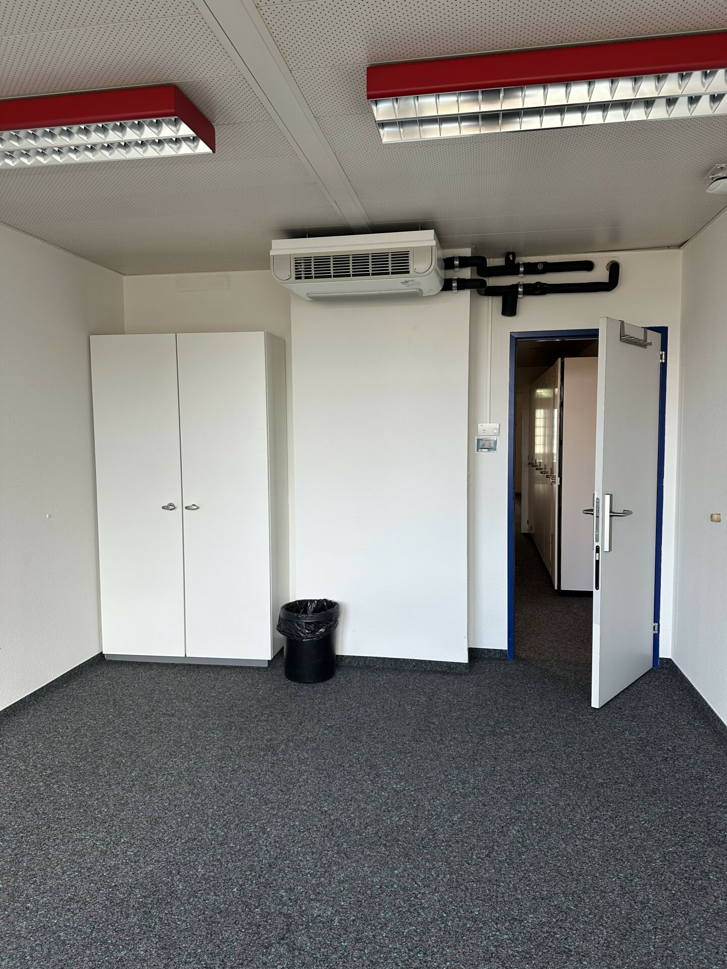 18m² office