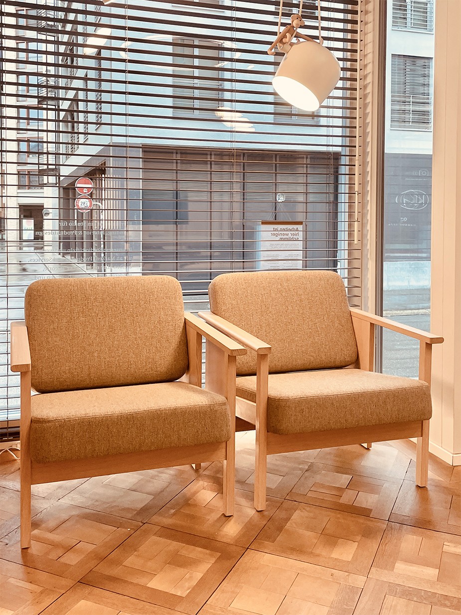 90m² office