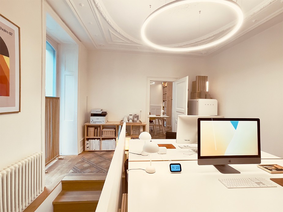 90m² office