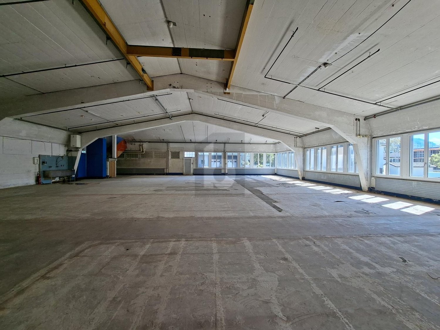 1140m² industrial object
