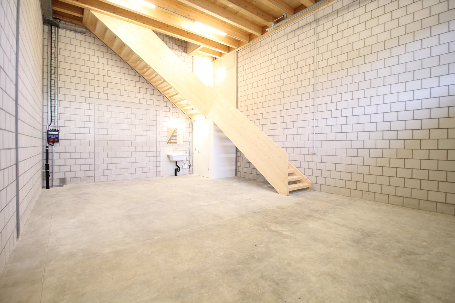 110m² commercial, Foto 4 von 10