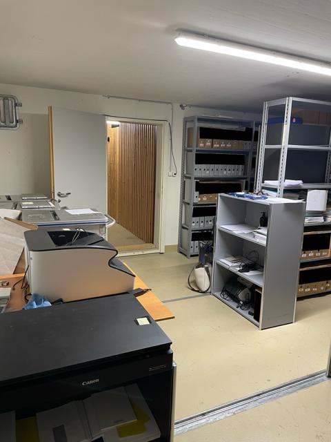 37m² storage room, photo 2 of 3