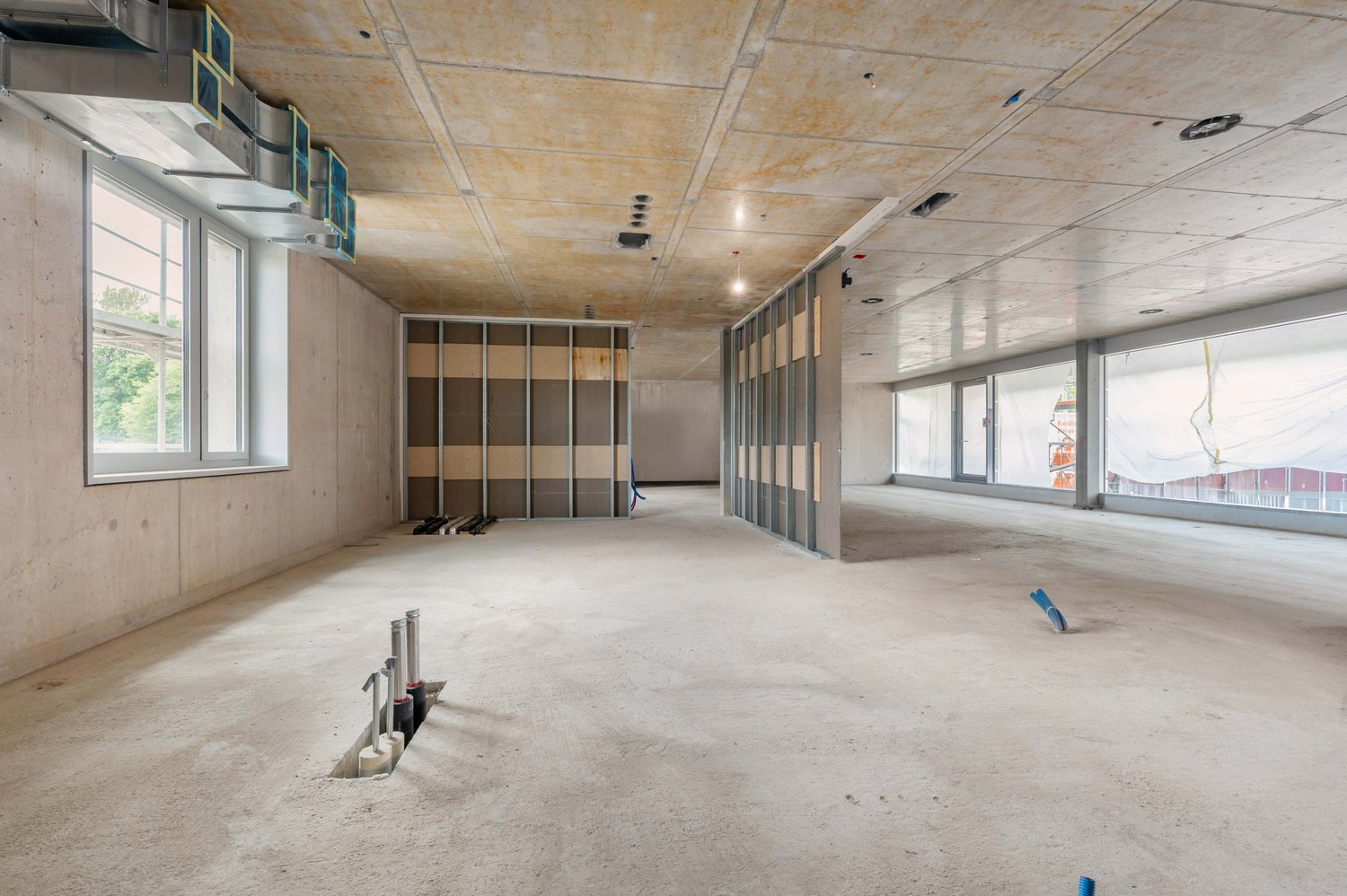 54m² commercial
